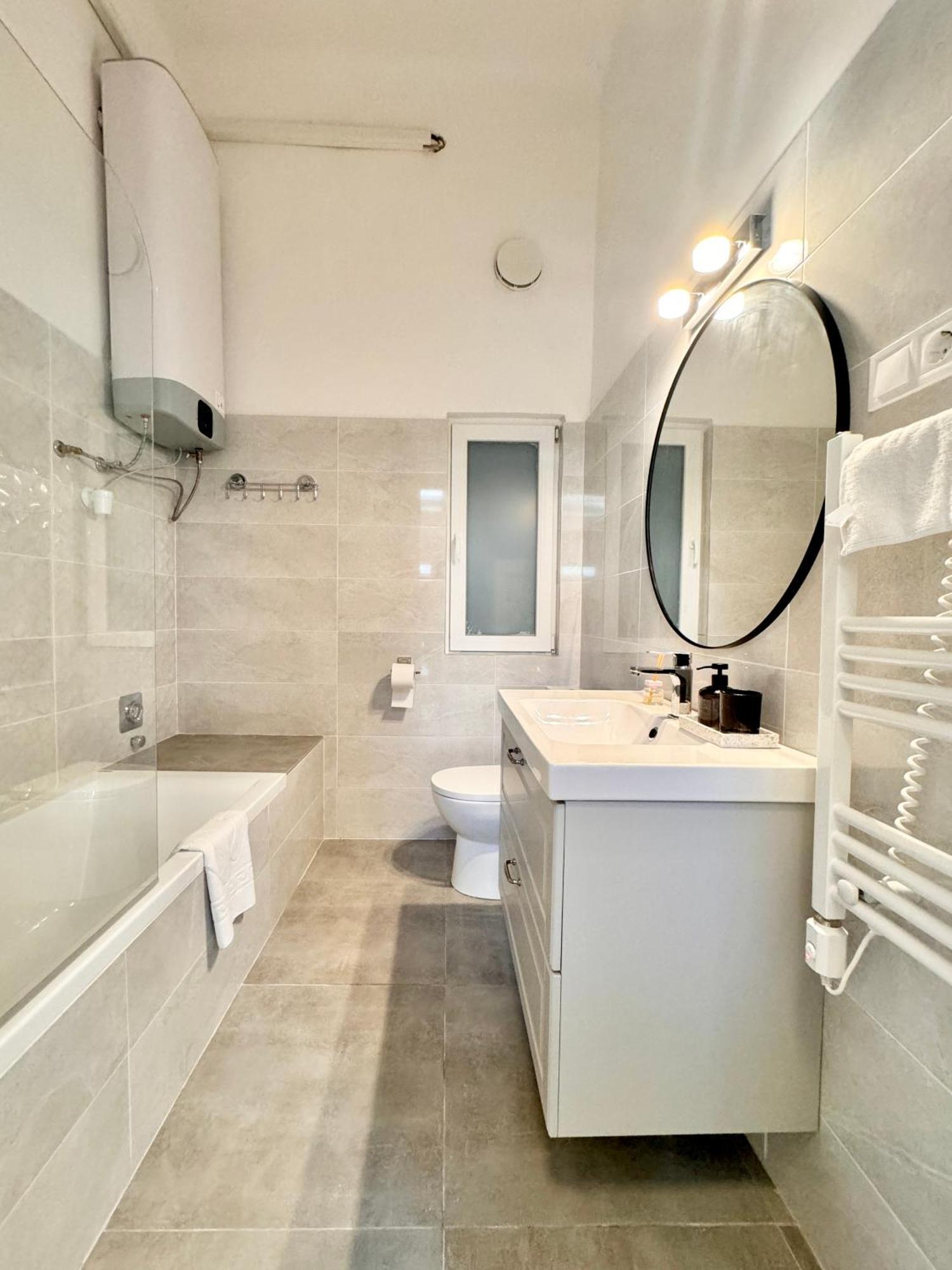 Apartament Bella Center *